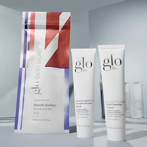 Glo - Gavesæt - Smooth Surface Nourishing Duo -Include travel-size Pumpkin Enzyme Scrub and Vita E Essential Cream