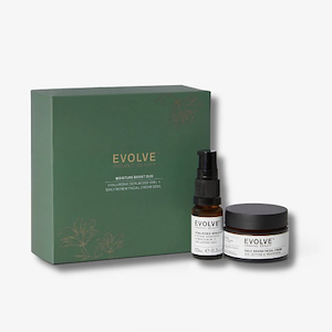 Evolve Gavesæt -  Moisture Boost Duo.  Daily Renew Facial Cream, 30 ml + Hyaluronic Serum 200  10 ml
